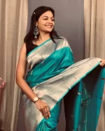 Kanchivaram Paithani Silk